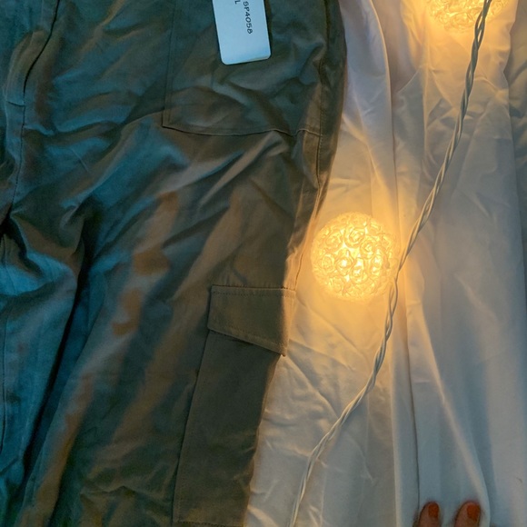 Sage green, joggers with two sets of pockets!! - Picture 1 of 2